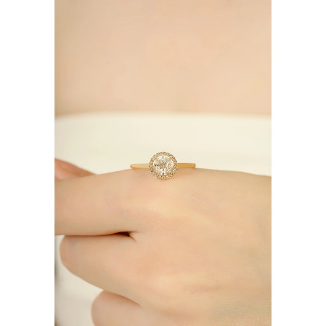 Art Deco 14k Yellow Gold Round Brilliant Diamond Cluster Halo Engagement Ring Size 5.5 For Sale - Image 3 of 13