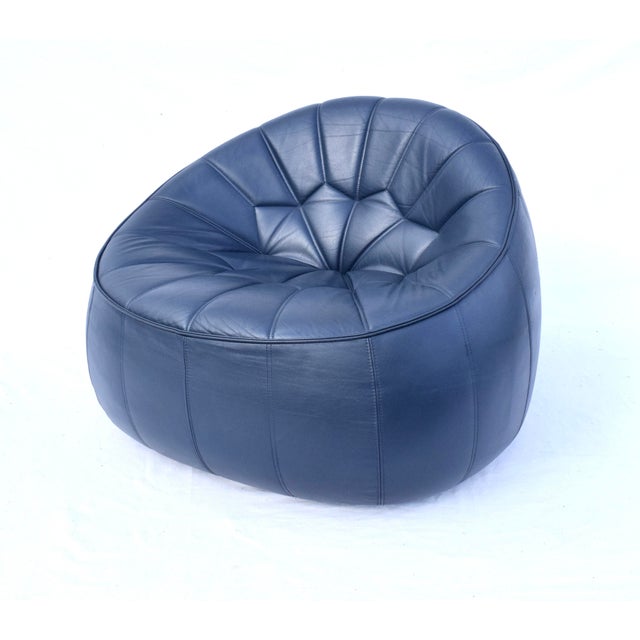 20th Century Postmodern all Leather saddle stitch Ottoman Swiveling Armchair designed by Noé Duchaufour-Lawrance for Ligne...
