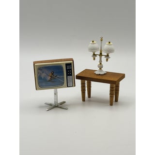 Vintage 1:12 Scale Miniature Living Room Set — Tv, Side Table & Table Lamp, Unmarked For Sale