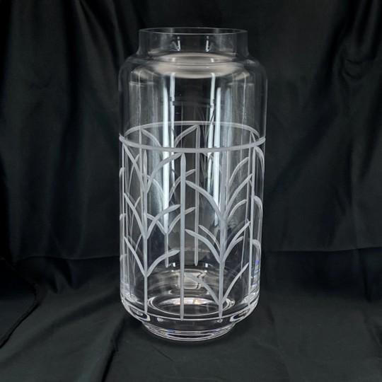Tiffany & Co. "Wheat Leaf" Baluster Vase 11.5” With Original Box and Label (Cut / Etched Clear Crystal #13497) For Sale In Philadelphia - Image 6 of 18