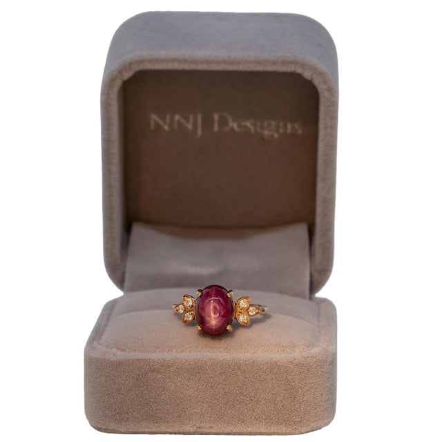 Modern 6Ct Star Ruby Cabochon Ring With Diamond Accents: Solid 14k Gold, Size 6.75 For Sale - Image 3 of 10