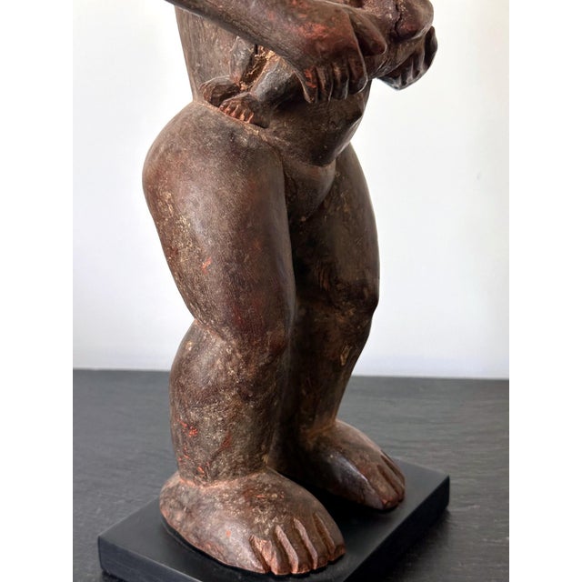 Lwalwa Mother Figure Holding Baby DR Congo Africa with Provenance For Sale - Image 15 of 18