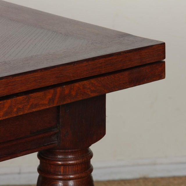 French Extendable Dining Table, 1940s, in Good conditions. Designed 1920 to 1949