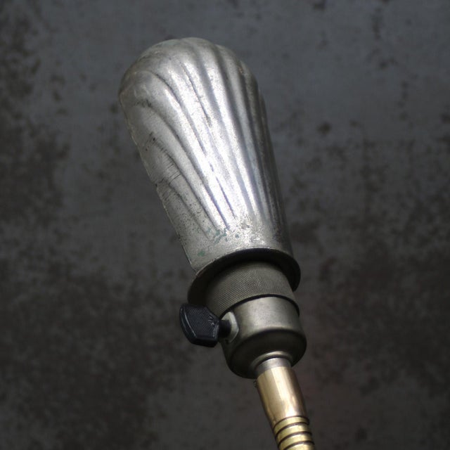 1920s French Art Deco Brass Goose Neck Shell Desk Lamp For Sale - Image 5 of 8