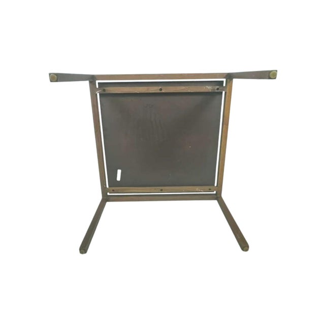 Knoll Mid-Century Modern Walnut and Laminate Side Table in the Style of Florence Knoll For Sale - Image 4 of 5
