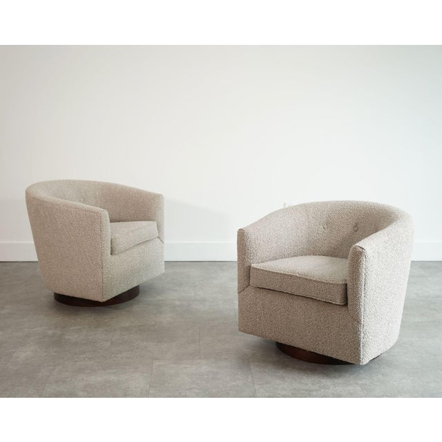 Edward Wormley for Dunbar Swivel Chairs in Mahogany and Taupe Boucle, C. 1950s For Sale - Image 4 of 9