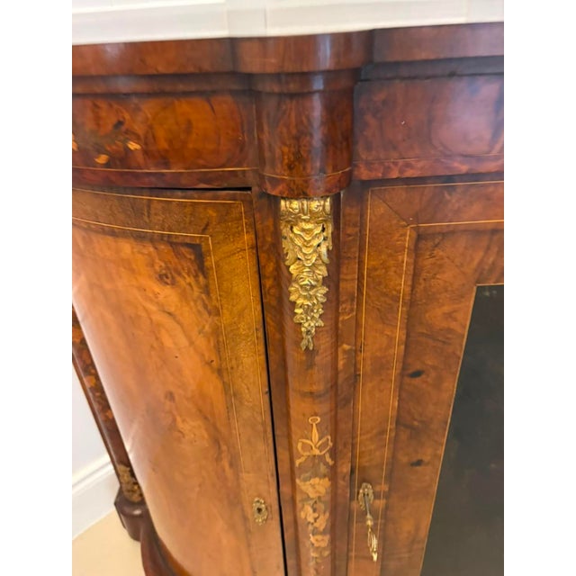 Antique Victorian Burr Walnut Sideboard Cabinet with Floral Marquetry Credenza, 1850 For Sale - Image 15 of 18