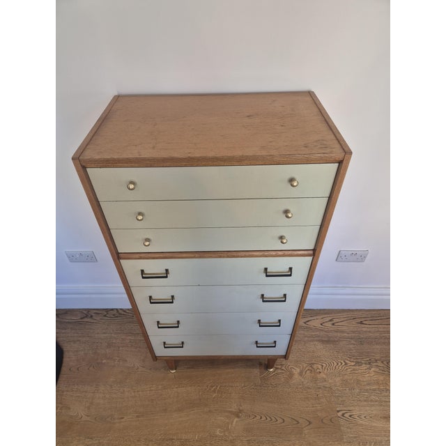 Mid-Century Oak Chest of Drawers by E Gomme for G Plan, 1950s For Sale - Image 6 of 13