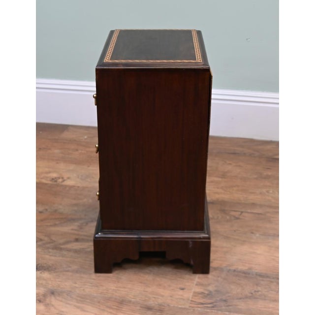 19th Century Victorian Bedside Chests in Mahogany, 1890, Set of 2 For Sale - Image 5 of 7