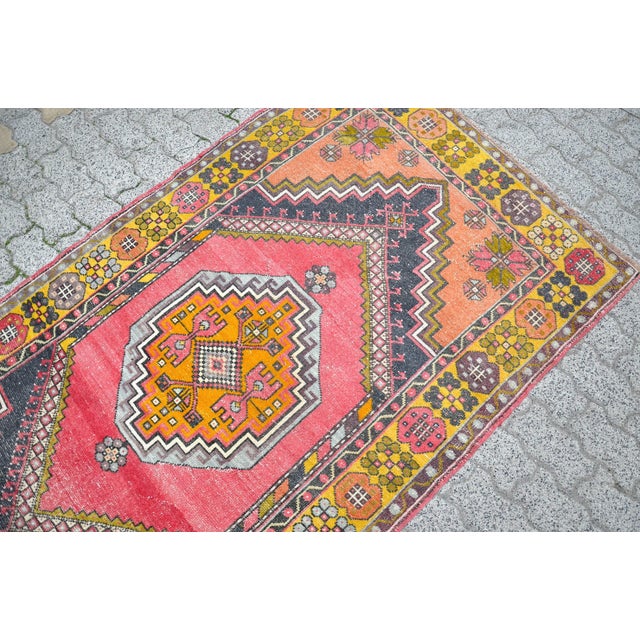 Turkish 1960s Hand Woven Traditional Saloon Decor Vintage Rug For Sale - Image 3 of 11