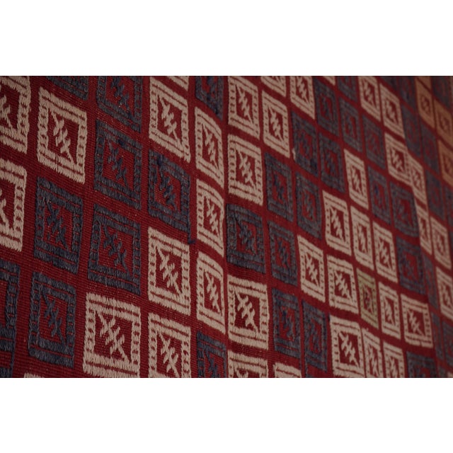 Textile Mid-Century Jajim Kilim Rug With Tribal Borders 4'9'' X 6'9'' For Sale - Image 7 of 10