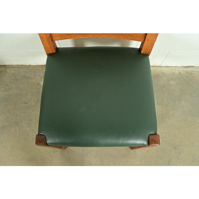 Wood Gustav Stickley Antique Mission Oak Arts & Crafts Dining Chairs, Pair For Sale - Image 7 of 15