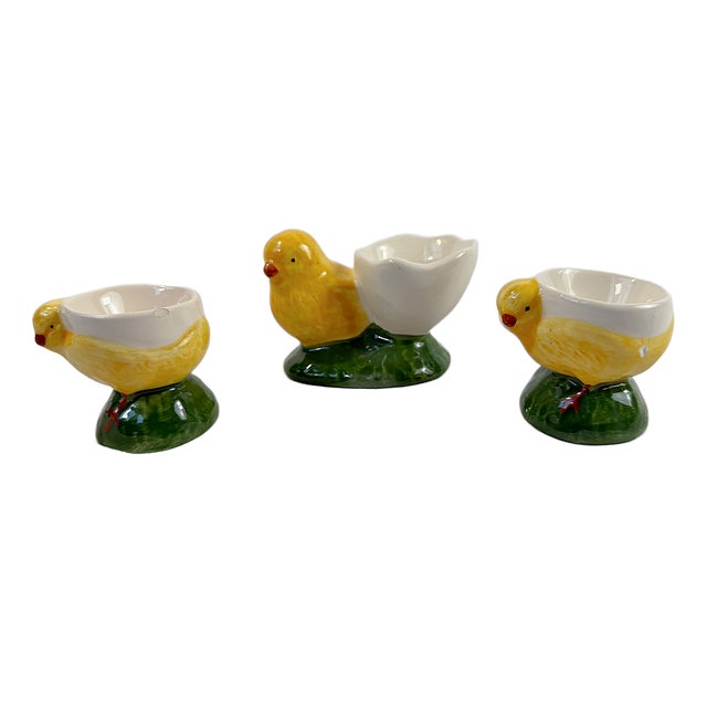 Bordallo Pinheiro Vintage Bordallo Pinheiro Portuguese Ceramic Chick Egg Cup Set – Set of 3 For Sale - Image 4 of 5