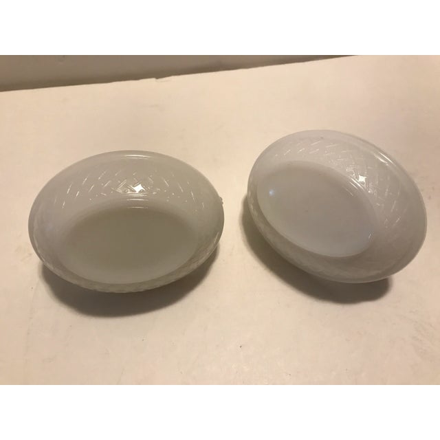 1930s Hazel-Atlas Small Hen on Nest, Milk Glass or Plantonite - Set of 2 For Sale - Image 11 of 12