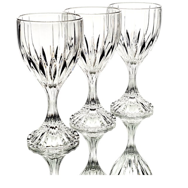 The Park Lane pattern by Mikasa is one of the brand’s most enduring late-20th-century crystal designs. These 8-ounce water...