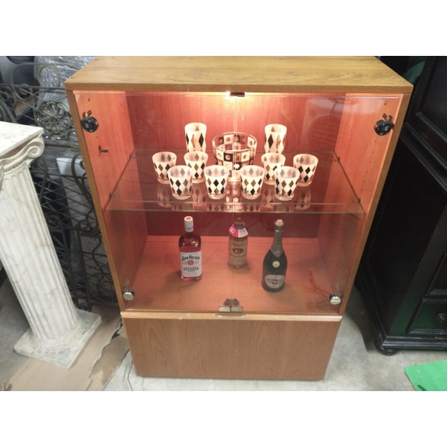 1970s Mid-Century Dixie Furniture Liquor Cabinet/Display Case For Sale - Image 9 of 12