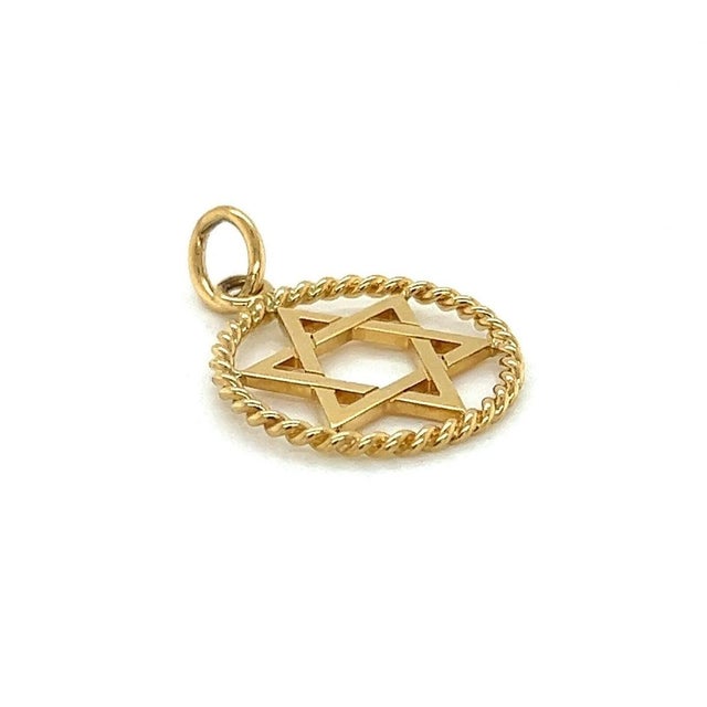 Tiffany and Co. Mid 20th Century Tiffany & Co 18k Yellow Gold Star of David Round Charm Pendant For Sale - Image 4 of 6