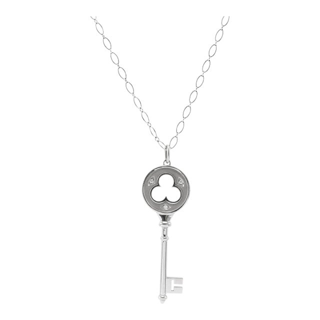 Tiffany & Co. Keys 18k White Gold Diamond Clover Key Pendant Necklace For Sale