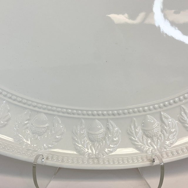 Vintage Italian Arts & Crafts Acorn & Laurel Wreath Platter, William Sonoma - Thanksgiving For Sale - Image 4 of 11