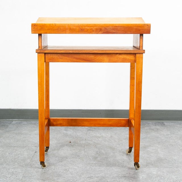 1960s Mid Century Modern Podium Lectern Standing Desk Maple Rolling Reading Table Cart For Sale - Image 4 of 10