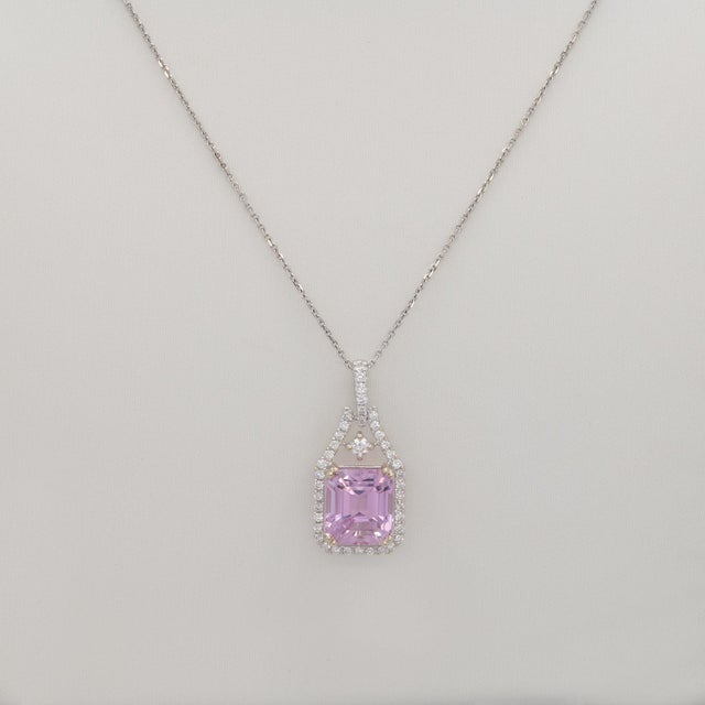 2020s 4.5Ct Kunzite Pendant With Earth Mined Diamonds Accents: Slid 14k Gold, 10x8mm For Sale - Image 5 of 8
