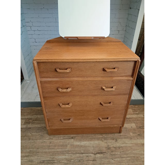 Mid-Century Brandon Chest of Drawers in Oak with Mirror from G-Plan, 1950s For Sale - Image 17 of 18