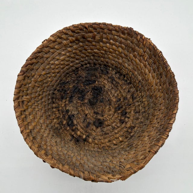 Mid 19th Century Antique Pennsylvania Coiled Rye Straw Basket, 19th Century, Lancaster County For Sale - Image 5 of 13