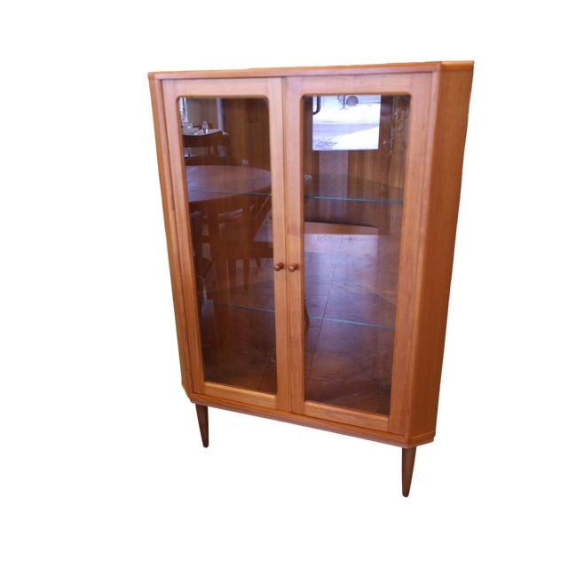Danish Corner Display Cabinet in Teak with Lighting, 1960s For Sale - Image 4 of 17