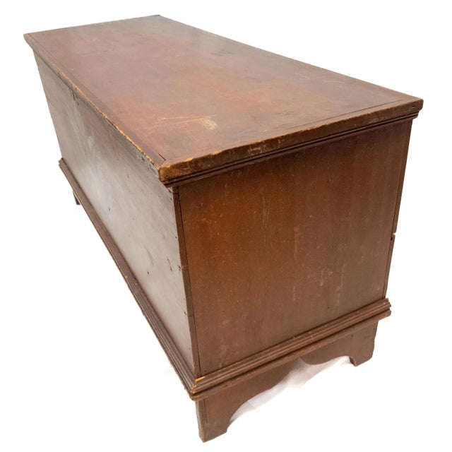 Red 19th Century American Red Painted Blanket Chest With Eagle Decoration For Sale - Image 8 of 13