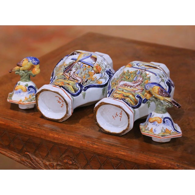 Pair of 19th Century French Faience Bottles With Figural Bird Stoppers For Sale - Image 9 of 10