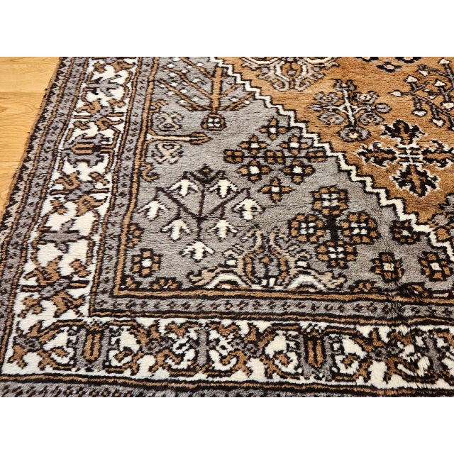 1900 - 1909 Vintage Persian Bakhtiari Rug, Hand-Knotted Wool, Allover Geometric Pattern, Camelhair & Ivory, 8x11 For Sale - Image 5 of 18