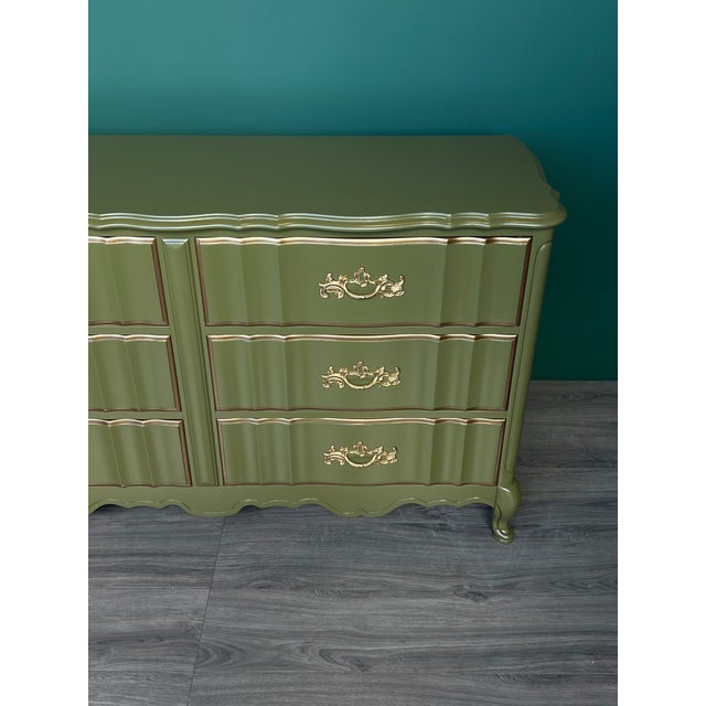 1970's French Provincial Olive Green Lacquered Dresser of Six Drawers For Sale - Image 9 of 11