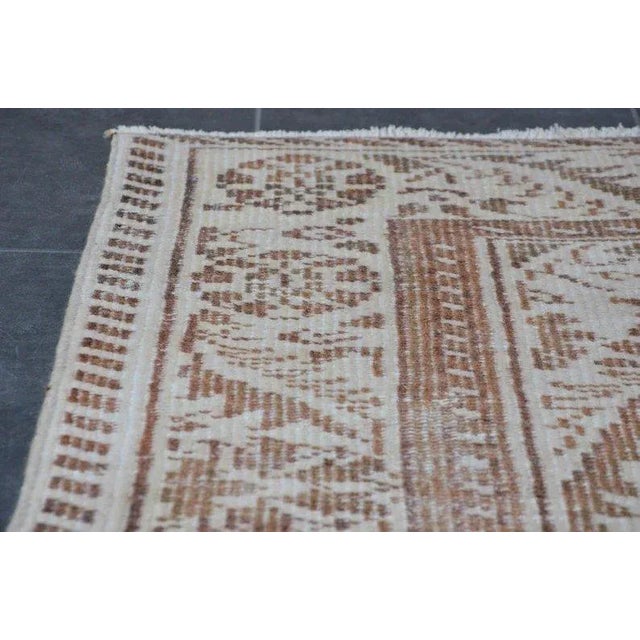 1960s Beige Floor Rug For Sale - Image 6 of 11