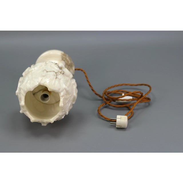 Mid-Century Italian White Flower Alabaster Table Lamp, 1950s For Sale - Image 17 of 18