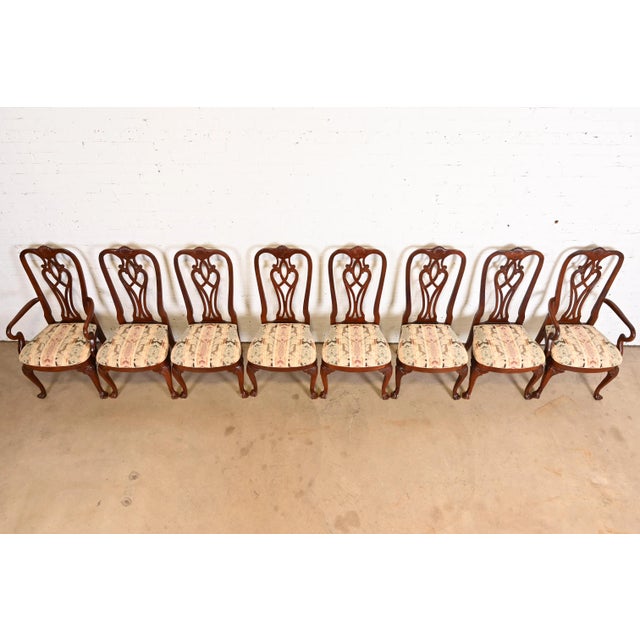 Ethan Allen Ethan Allen Georgian Carved Mahogany Dining Chairs, Set of Eight For Sale - Image 4 of 12