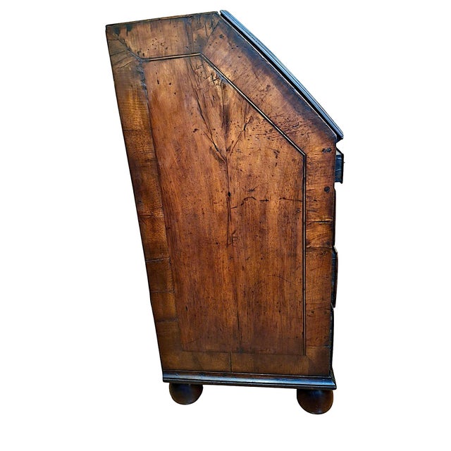 Early 18th Century Early 18th-Century Queen Anne/Georgian Walnut Slant-Front Bureau-Desk For Sale - Image 5 of 16