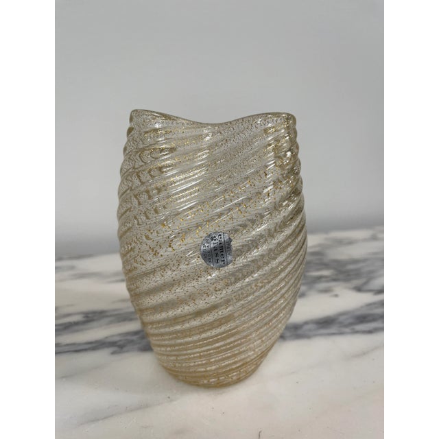 Italian Murano Italy Camer Gold Vase With Original Mica Sticker For Sale - Image 3 of 11