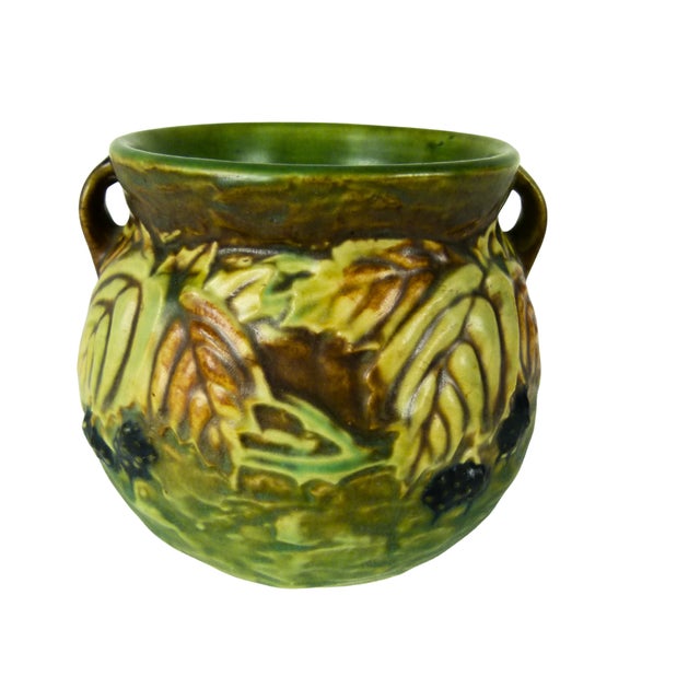 Roseville Blackberry 1932 Antique Art Pottery Jardiniere Vase | Double Handled | Genuine Gold Foil Label For Sale - Image 13 of 13