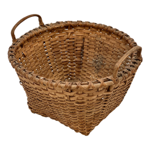 Excellent Smaller 10 Inch Size Antique American Hand Woven Ash Splint Berry Basket With Nice Patina - Late 19th Century