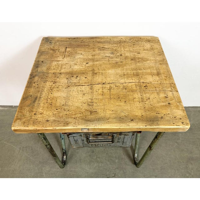 1960s Vintage Grey Industrial Worktable, 1960s For Sale - Image 5 of 18