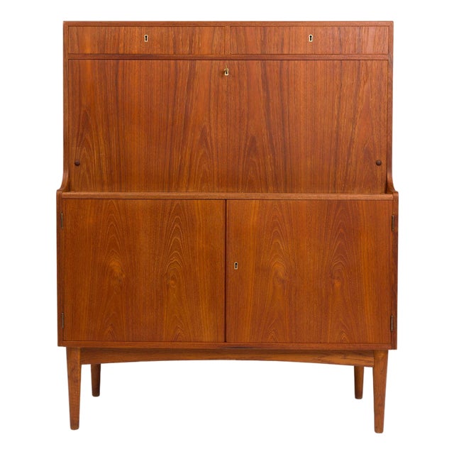 Danish Mid-Century Modern Teak Bar Hutch | Vintage Scandinavian Cocktail Cabinet For Sale