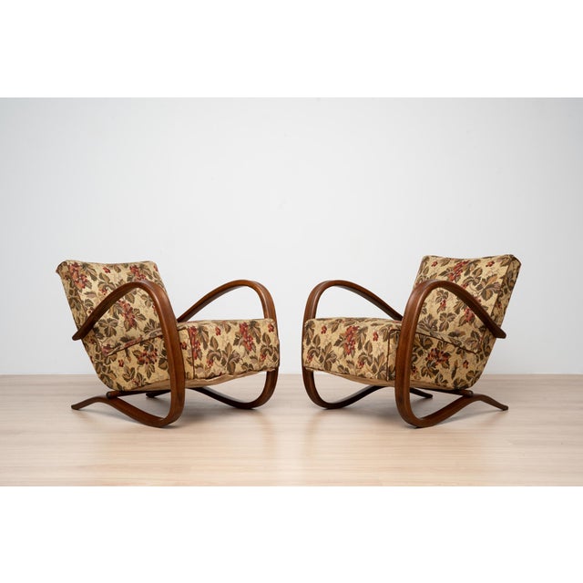 Rare pair of iconic h269 lounge chairs, designed by the renowned czech designer jindřich halabala in czechoslovakia in the...