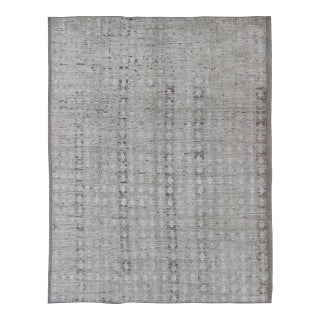 Casual Modern Design Rug by Keivan Woven Arts, Light Green, 9'7 X 12' For Sale