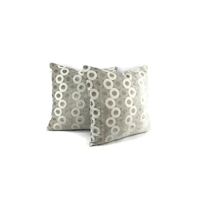 A unique pattern featuring a ring circle pattern in chenille and jacquard fabric. The fabric is soft and well as durable....
