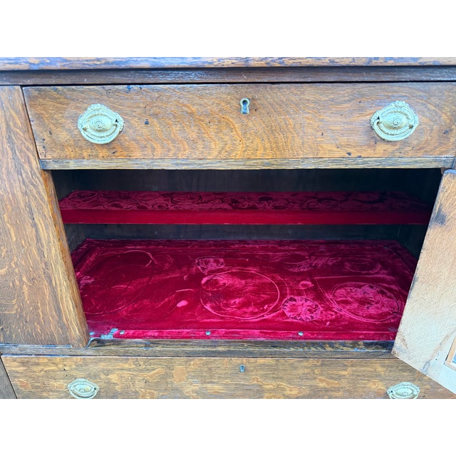 1920s Antique Arts & Crafts Oak Cabinet With Leaded Glass Door & Velvet Interior For Sale - Image 5 of 17