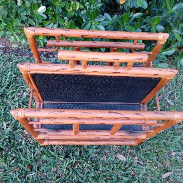 1980s Vintage Tiger Bamboo Wicker Palm Beach Regency Extra Large Magazine Rack Stand For Sale - Image 5 of 7