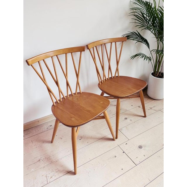 Ercol Vintage Candlestick Dining Chairs in Elm and Beech by Lucian Ercolani for Ercol, 1960s, Set of 2 For Sale - Image 4 of 18