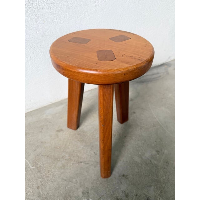 1960s Frencg Elm Tripod Stool, 1960s For Sale - Image 5 of 12
