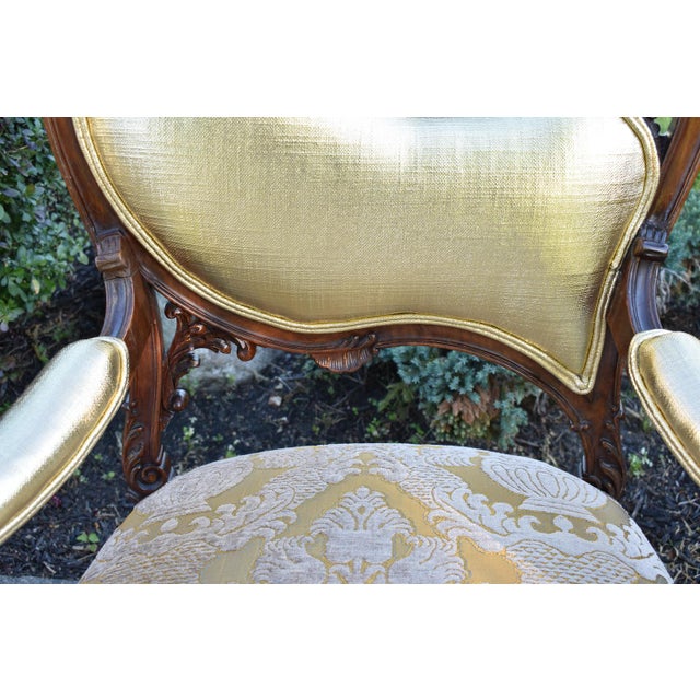 Pair Vtg. French Louis XV Style Carved Walnut Armchairs Gold Damask Chairs For Sale - Image 17 of 18