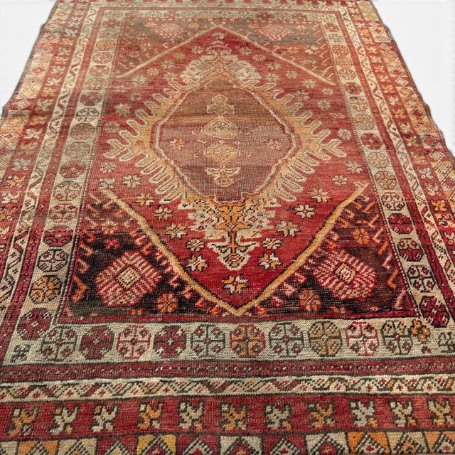 This charming antique Sivas rug from Turkey showcases the delicate balance between bold geometry and intricate detailing...
